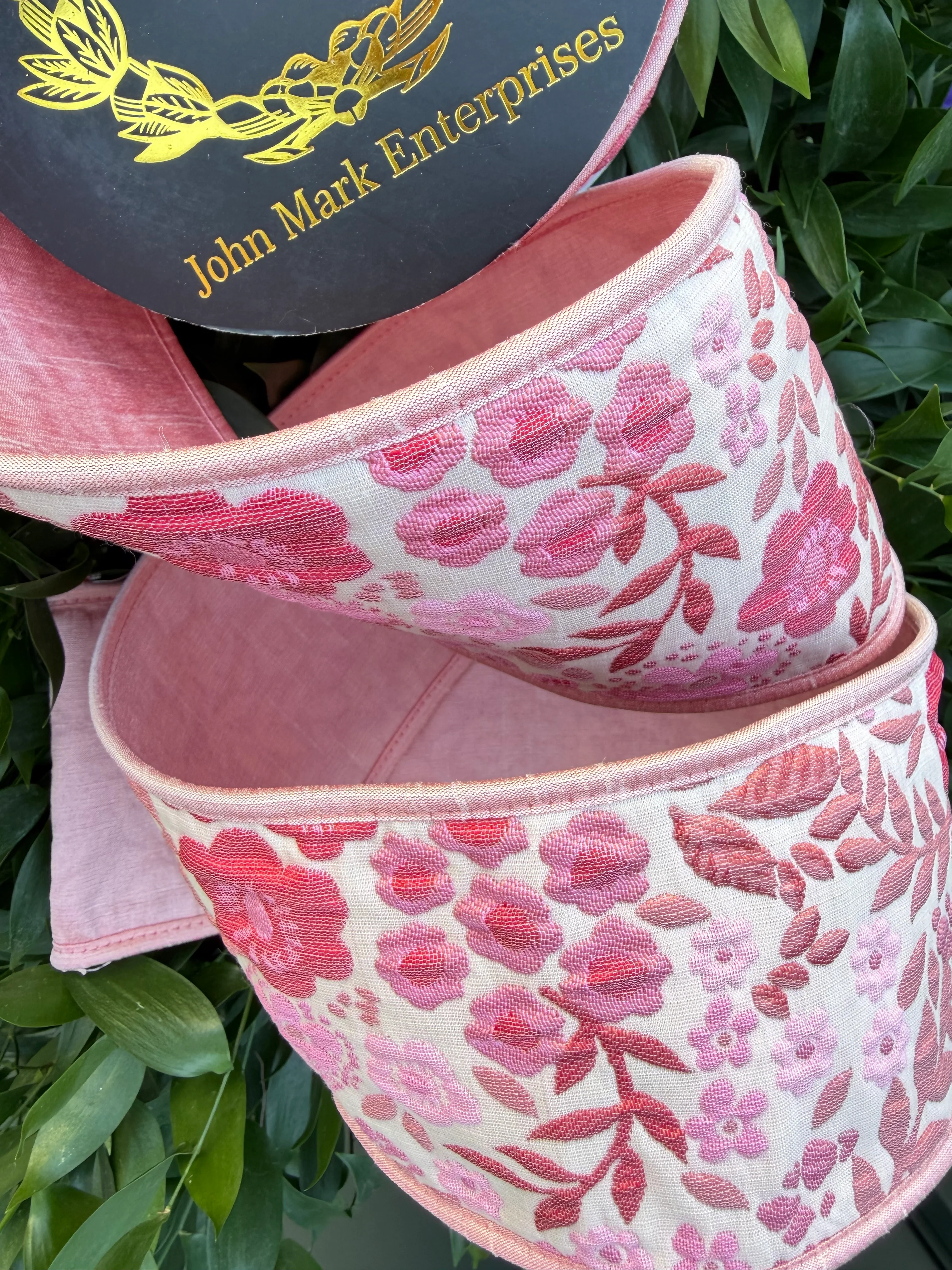 BLOSSOM BRANCH JACQ/DUPION FUSED/PIPING 4"X10YD PINK HEAVY WIRED RIBBON - Image 2