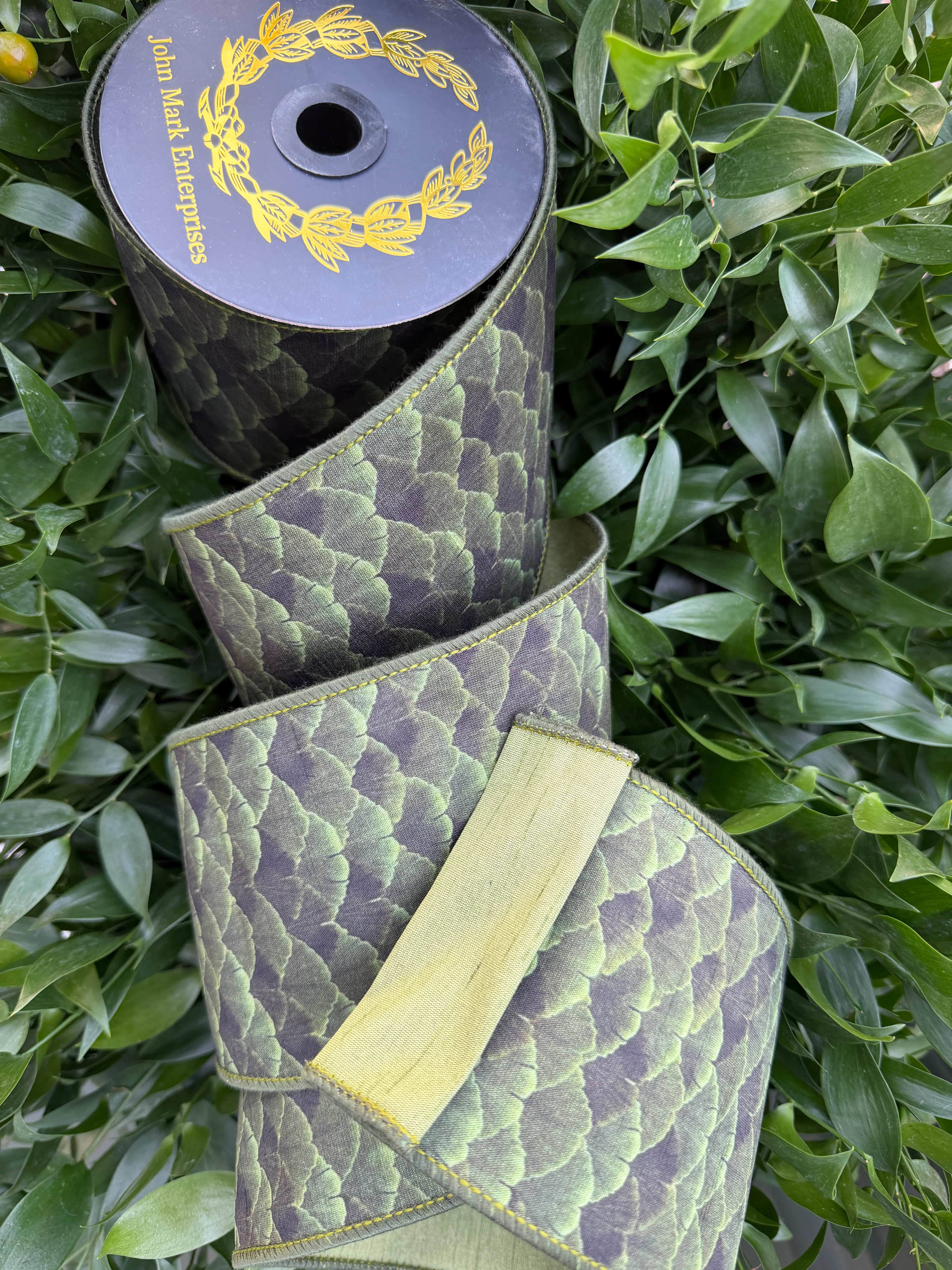 GINGKO LEAF DIGI PRINT/DUPION FUSED BACK 4"x10YD GREEN HEAVY WIRED RIBBON