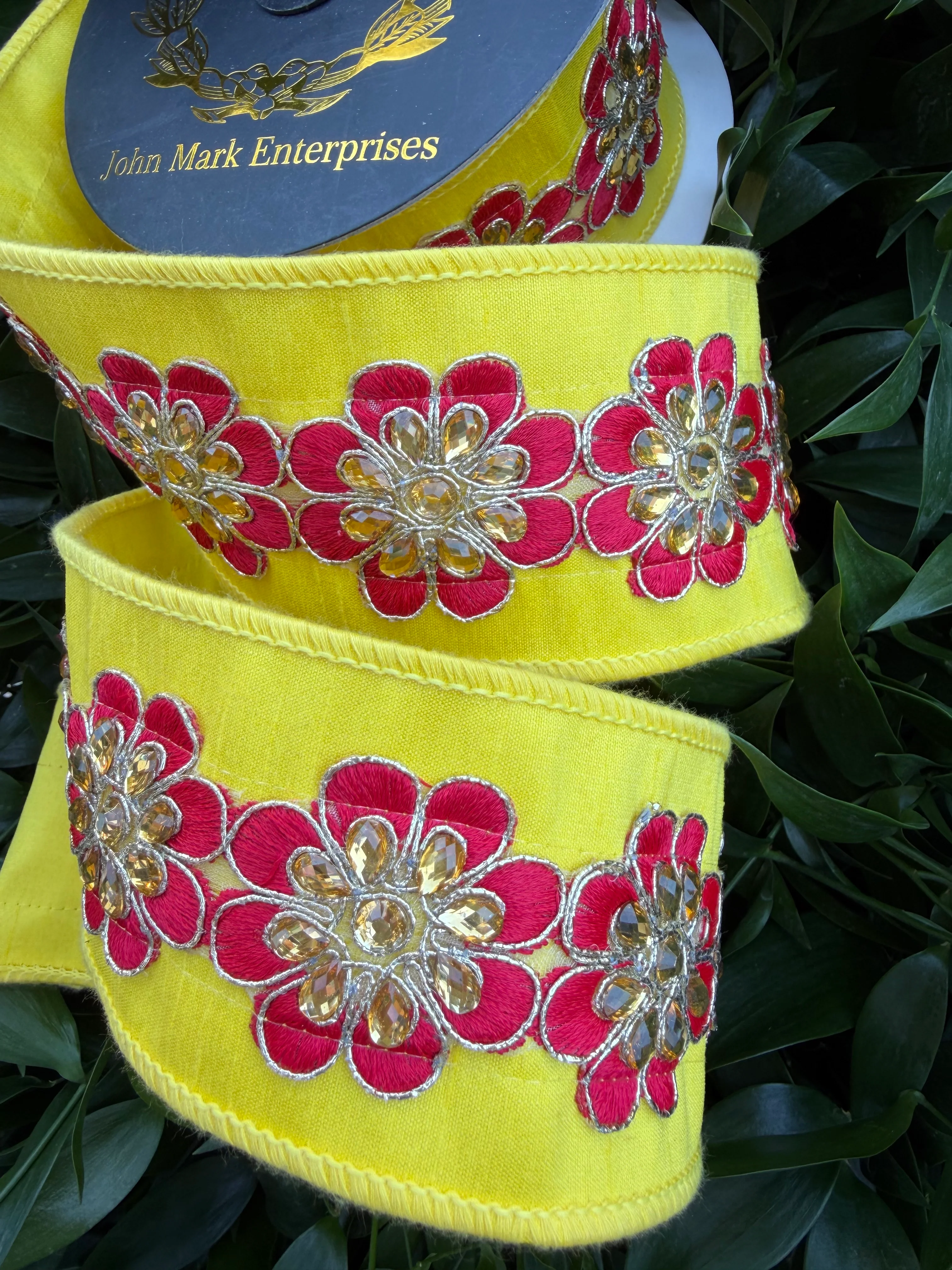 JEWELED FLOWER TRIM DUPION/DUPION FUSED 2.5"X5YD YELLOW HEAVY WIRED RIBBON - Image 2