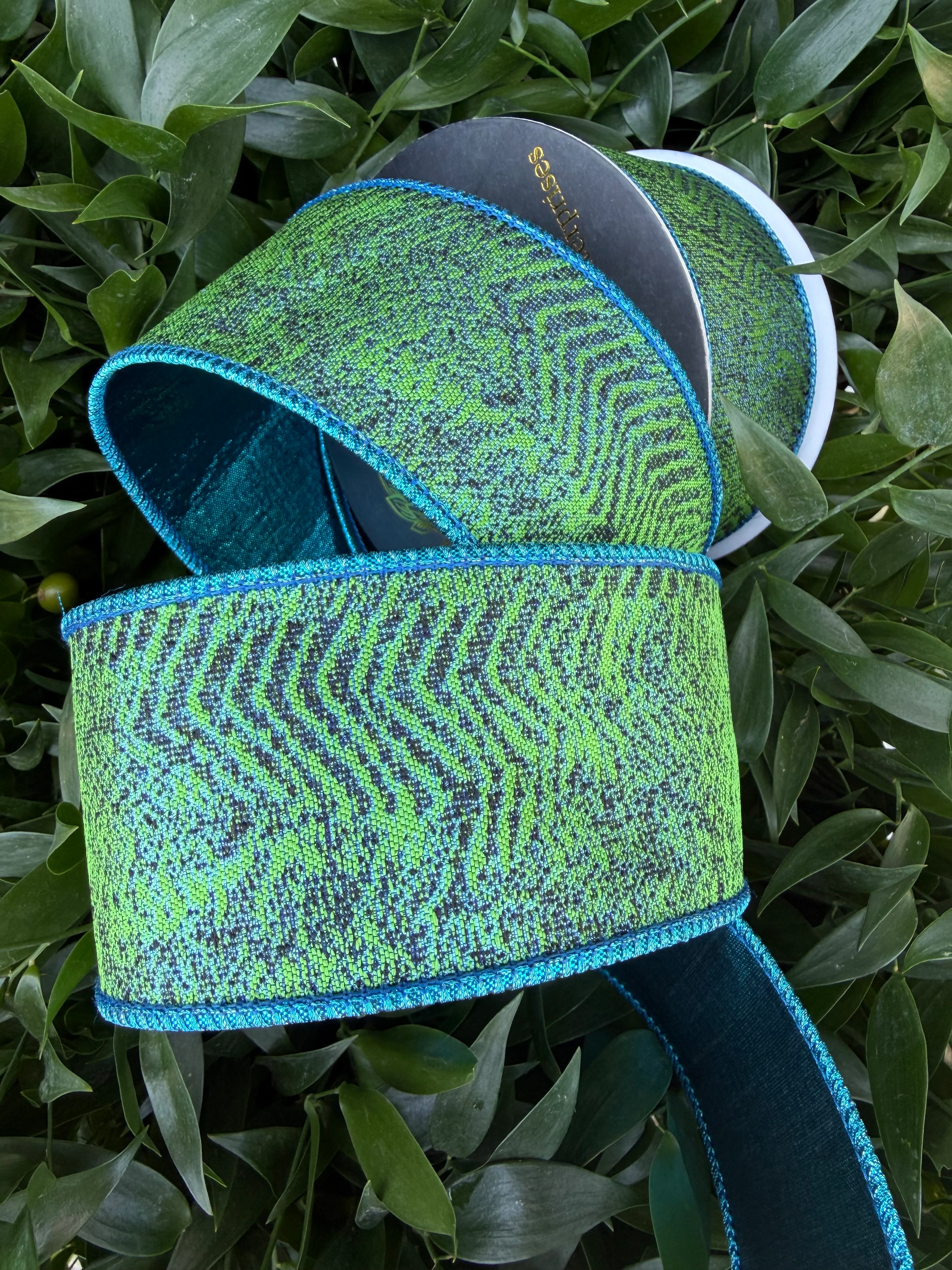 PEACOCK MIX JACQ/METALLIC DUPION FUSED 2.5"X10YD PEACOCK/TURQUOISE HEAVY WIRED RIBBON - Image 2