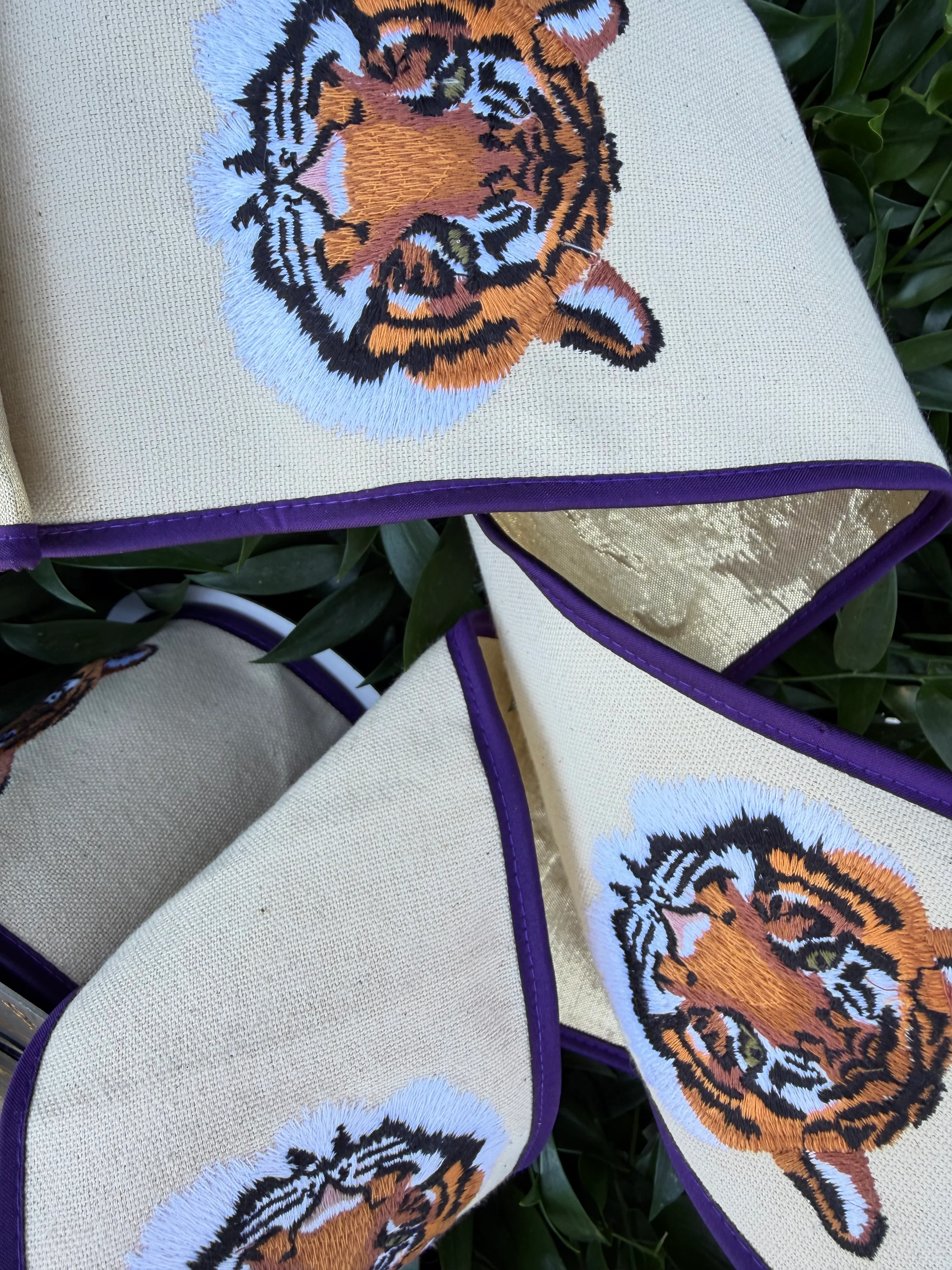 TIGER EMBR CANVAS/METALLIC DUPION FUSED BACK/DUPION PIPING 4"X5YD NAT/PURPLE/GOLD HEAVY WIRED RIBBON - Image 2
